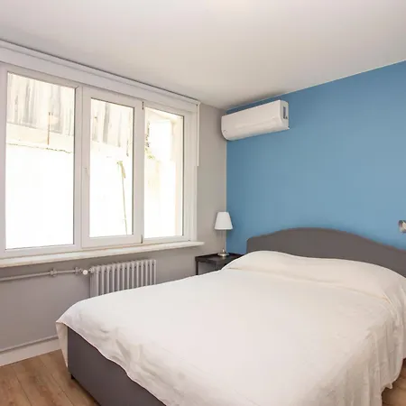 Waterfront With A Stunning View Apartman