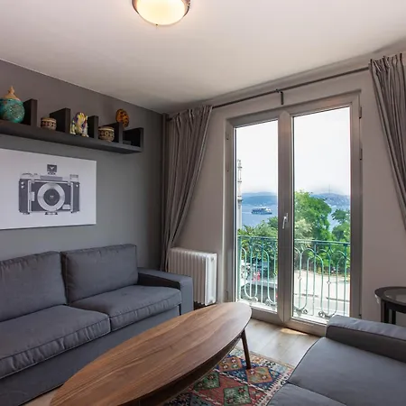 Waterfront With A Stunning View * Isztambul