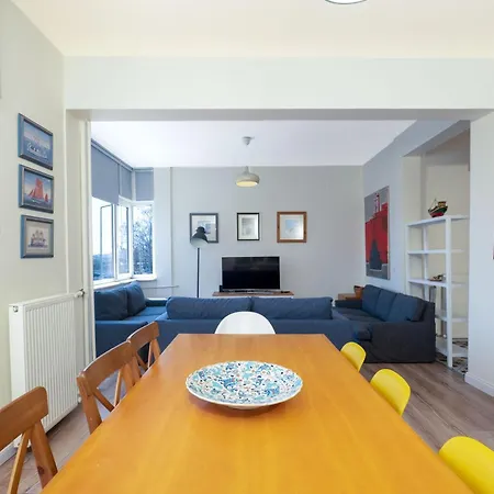 Waterfront With A Stunning View Apartman *