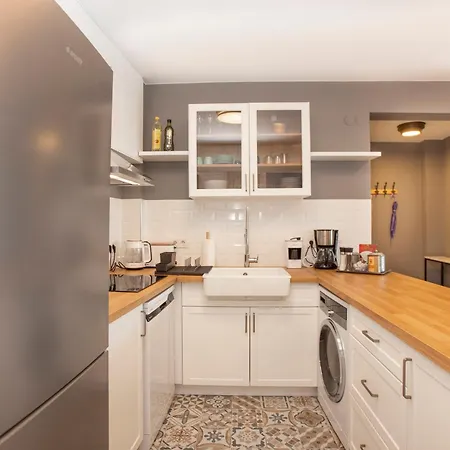 Apartament Waterfront With A Stunning View *