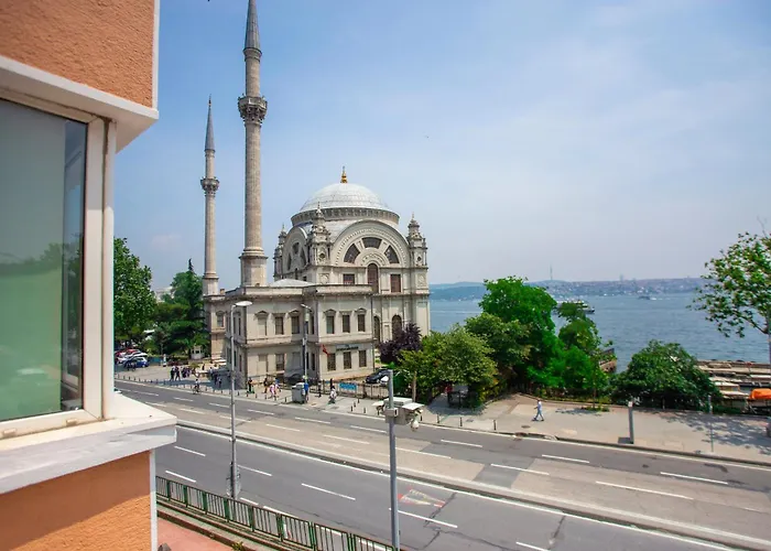 Waterfront With A Stunning View Appartement *