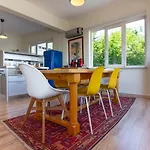 Waterfront With A Stunning View Daire