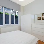 Waterfront With A Stunning View Daire