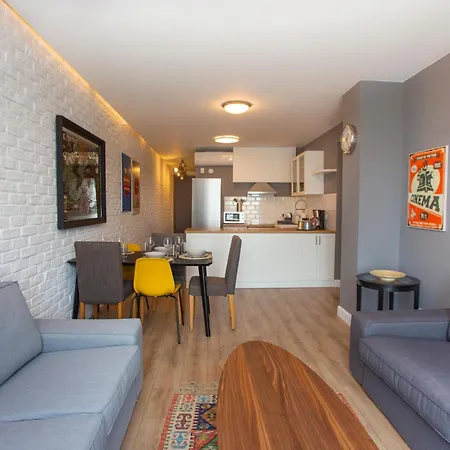 아파트 Waterfront With A Stunning View 이스탄불