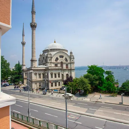 Waterfront With A Stunning View Апартаменты *