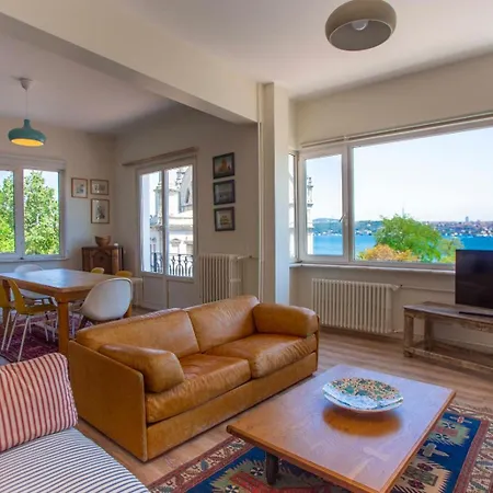 דירה Waterfront With A Stunning View איסטמבול