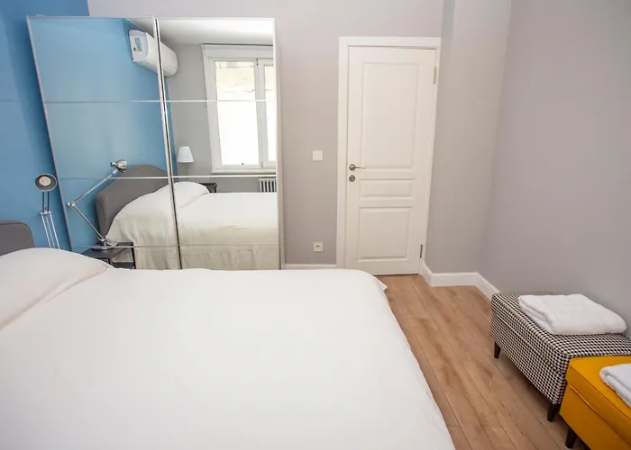 Waterfront With A Stunning View *