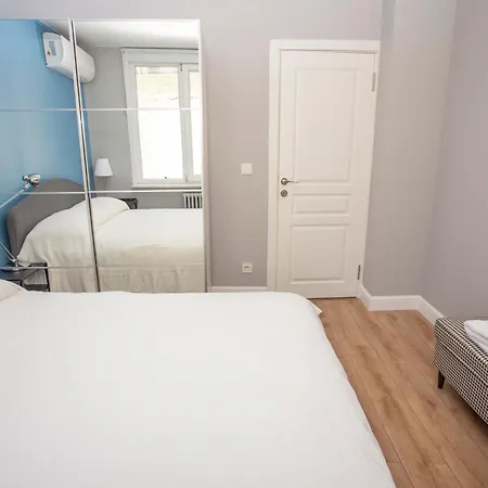 Waterfront With A Stunning View *