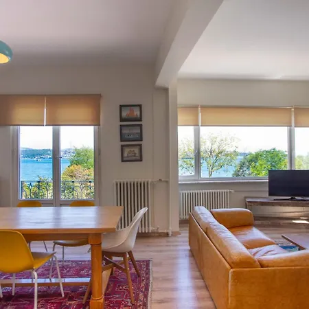 Waterfront With A Stunning View اسطنبول
